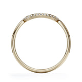 טבעת חותם אובלית משובצת יהלומים - זהב צהוב BEST SELLER