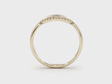 טבעת חותם אובלית משובצת יהלומים - זהב צהוב BEST SELLER
